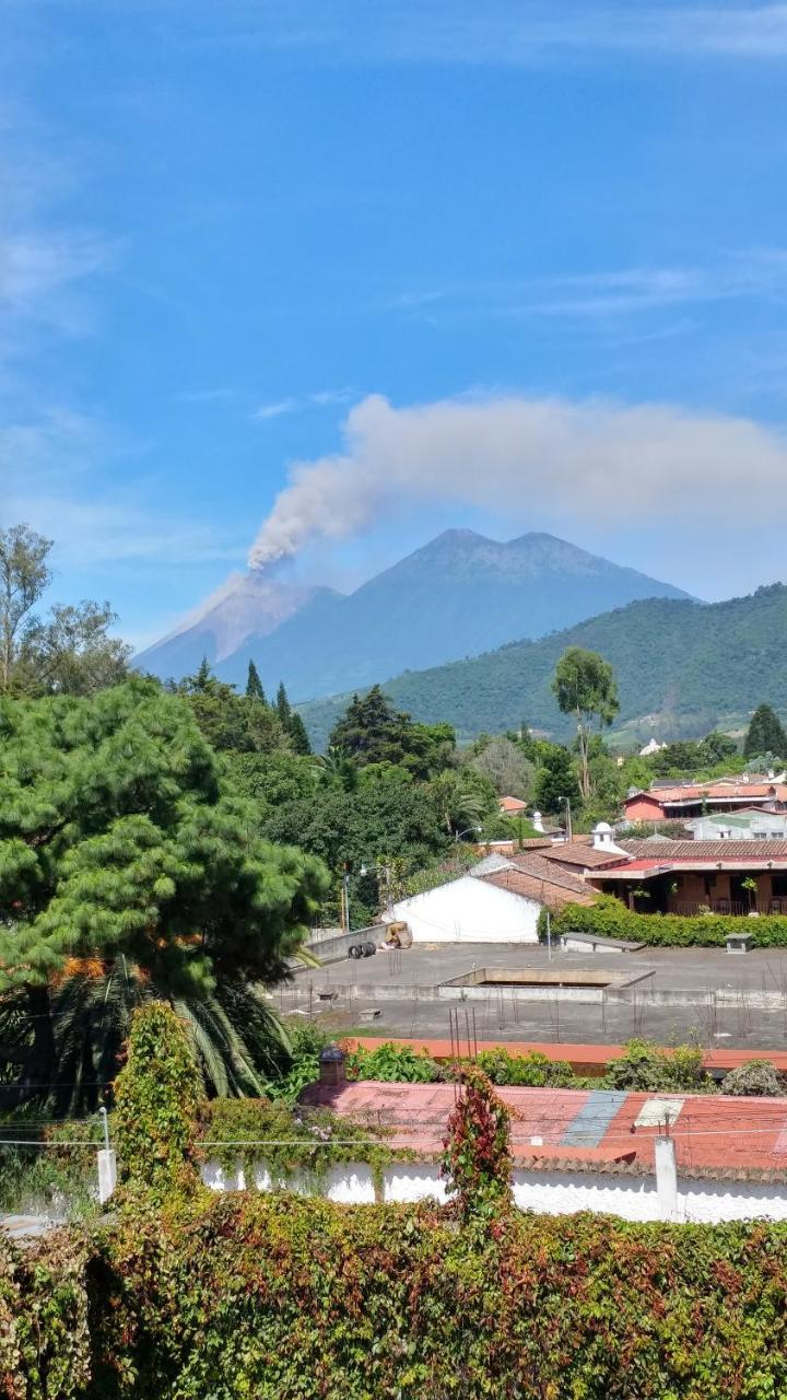 Ixkanul Antigua Hotel Esterno foto